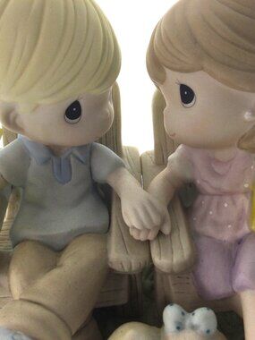 Precious Moments Always Be by My Side #104018 Figurine Retired